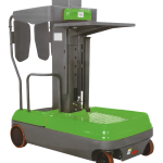Selecionadora de pedidos elétrica Freedom c/ operador a bordo em pé 90 / 150 / 130kg