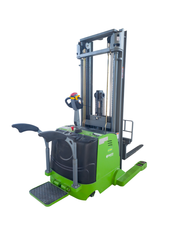 Empilhadeira Elétrica Patolada Pantog. c/ Oper. em Pé Freedom 1,5T